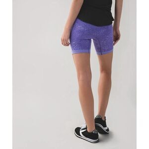 Lululemon Sculpt Short 6" Iris Flower. Navy Blue. Sz 4